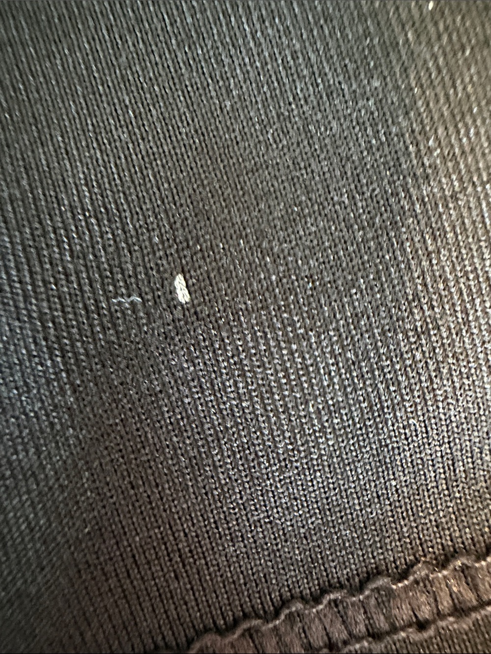 Under Armour Black Women’s Lg Athletic Shorts with White Trim and pockets - Picture 9 of 9